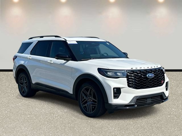 Certified 2025 Ford Explorer ST AWD/4WD image 3