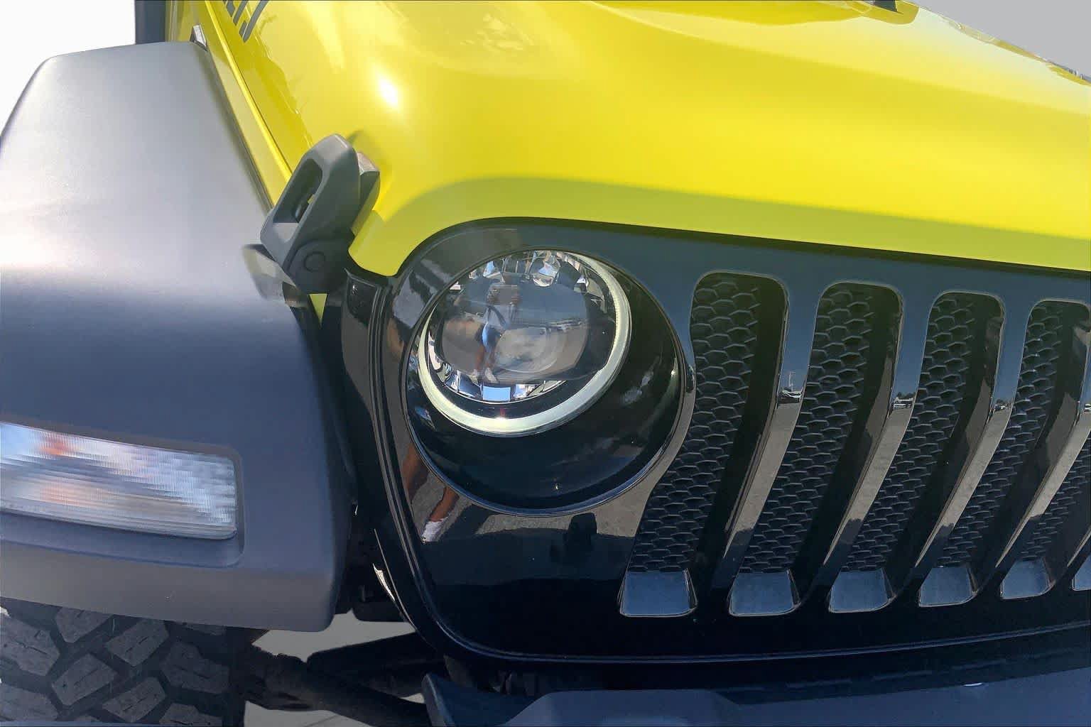 Used 2023 Jeep Wrangler Sport AWD/4WD image 27