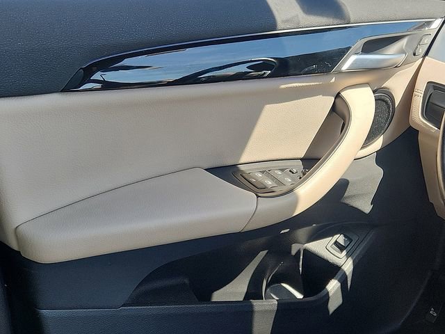 Used 2022 BMW X1 xDrive28i w/ Convenience Package AWD/4WD image 11