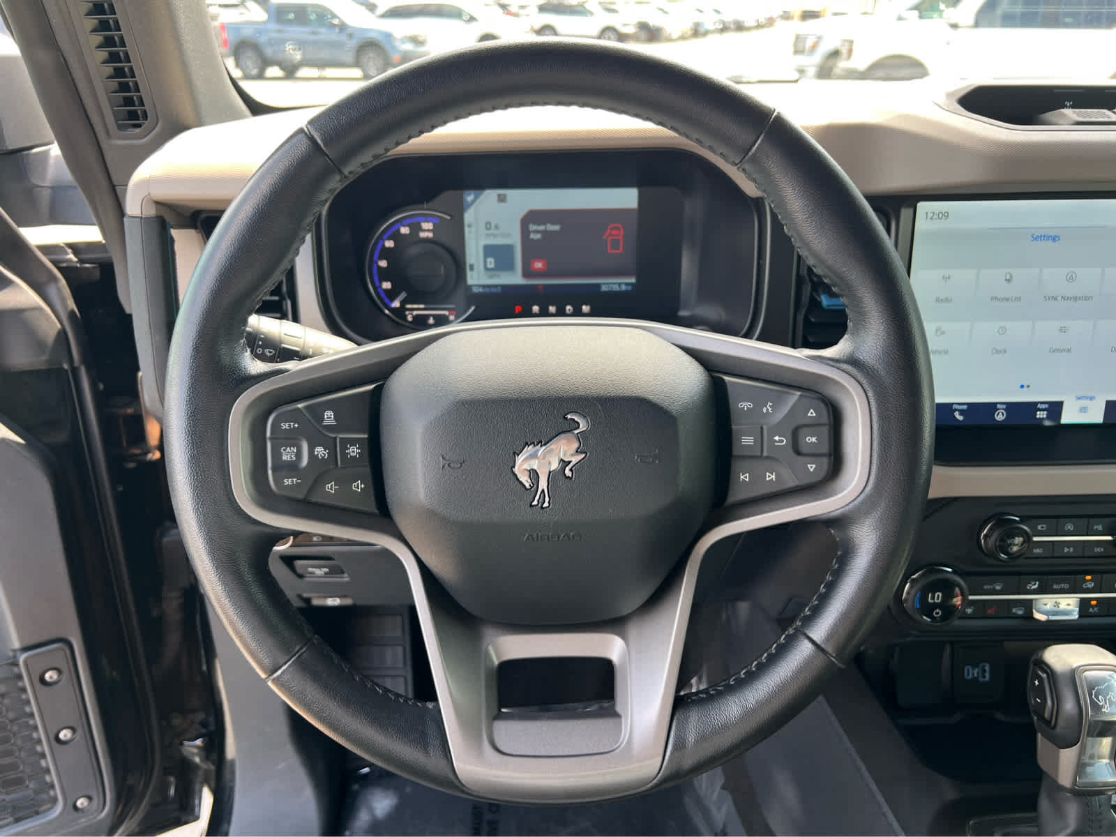 Certified 2023 Ford Bronco Wildtrak AWD/4WD image 34