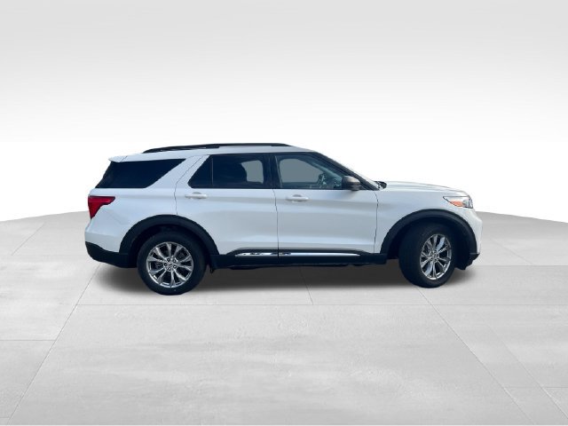 Certified 2024 Ford Explorer XLT w/ Equipment Group 202A AWD/4WD image 12