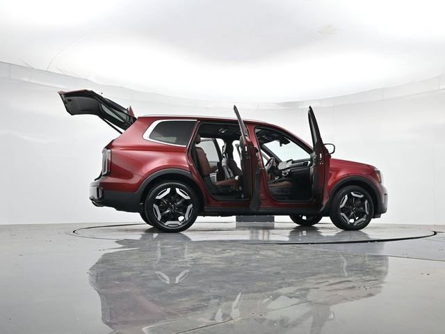 Used 2023 Kia Telluride EX w/ EX Captain's Chair Package FWD image 52