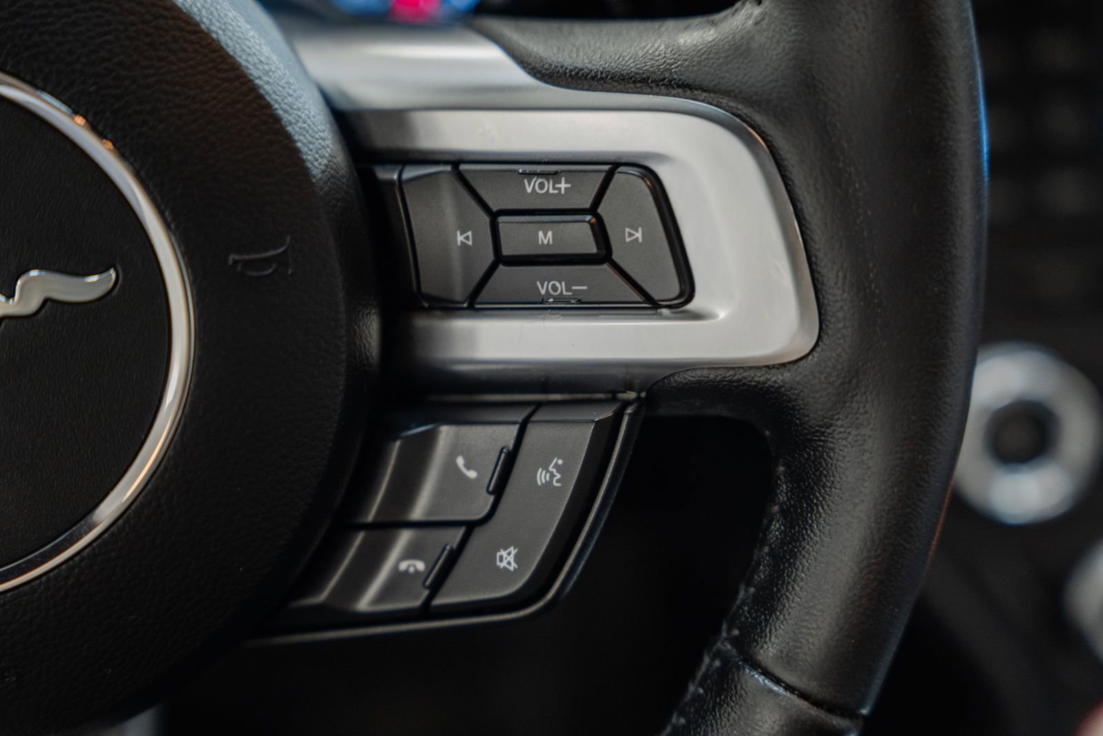 Certified 2017 Ford Mustang Coupe image 32