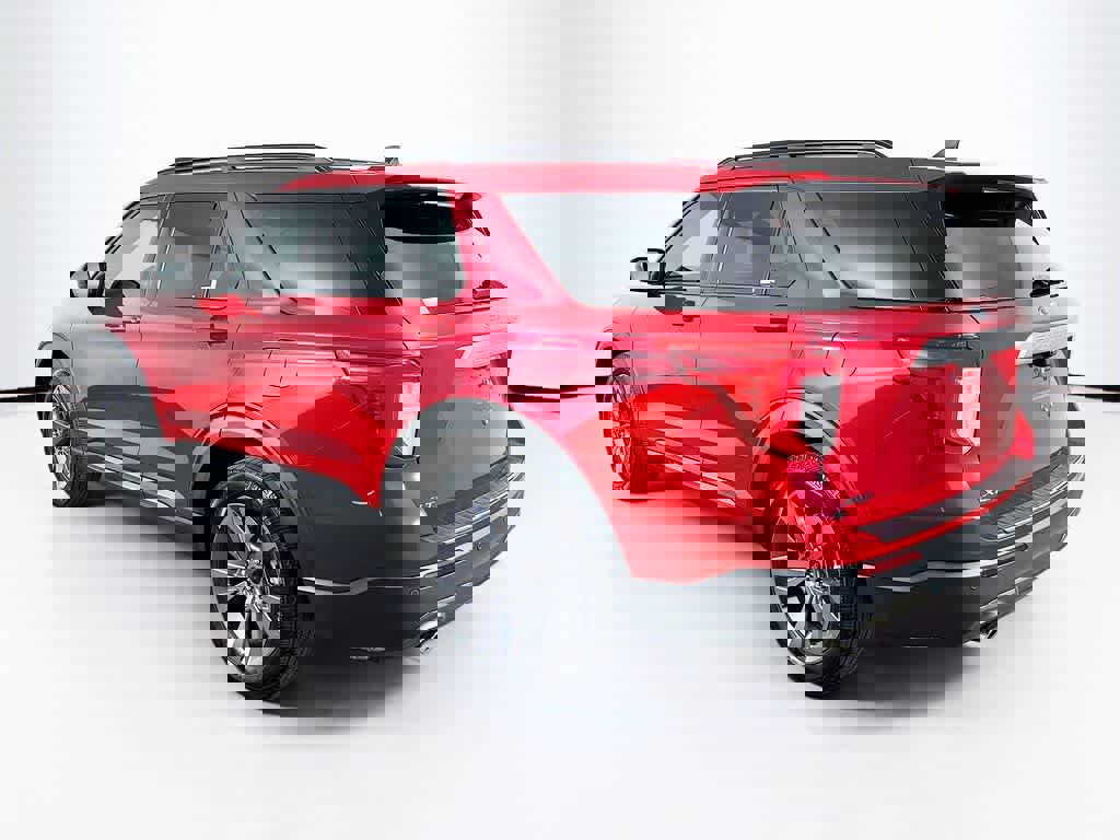 Certified 2023 Ford Explorer XLT w/ Equipment Group 202A image 4