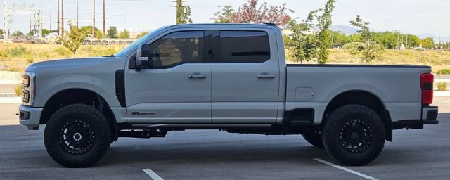 Certified 2025 Ford F250 Platinum w/ FX4 Off-Road Package AWD/4WD image 2