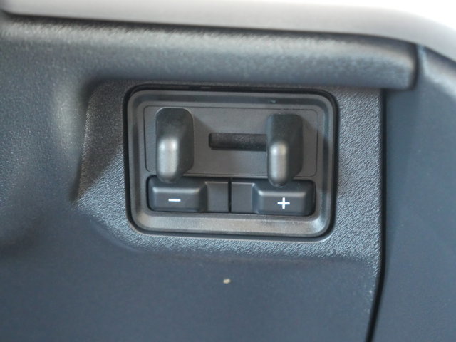 Certified 2025 Ford Expedition Active AWD/4WD image 11