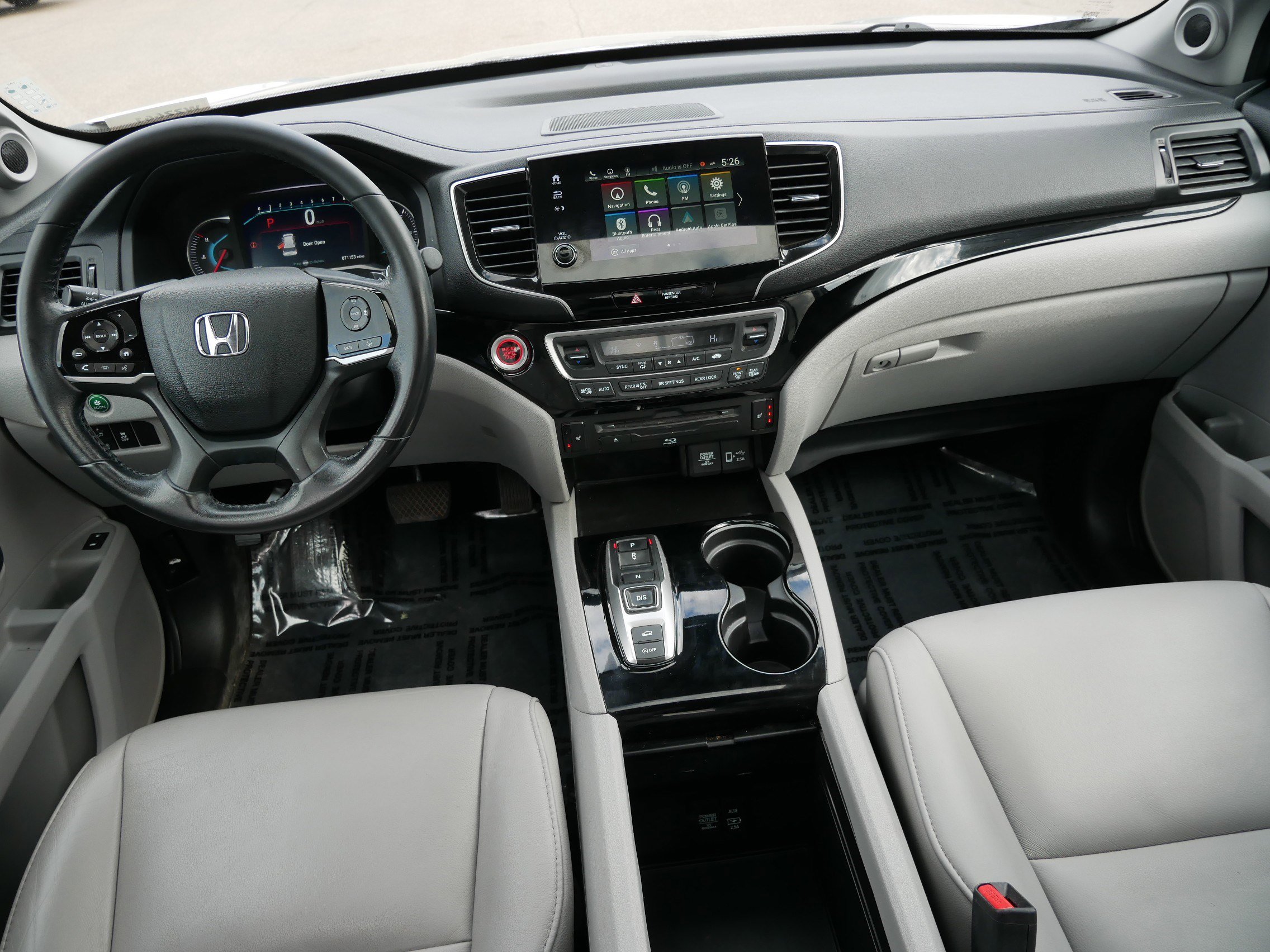 Used 2020 Honda Pilot Touring image 10