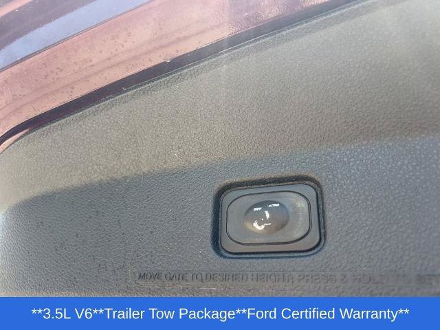 Certified 2018 Ford Explorer XLT w/ Equipment Group 202A AWD/4WD image 38