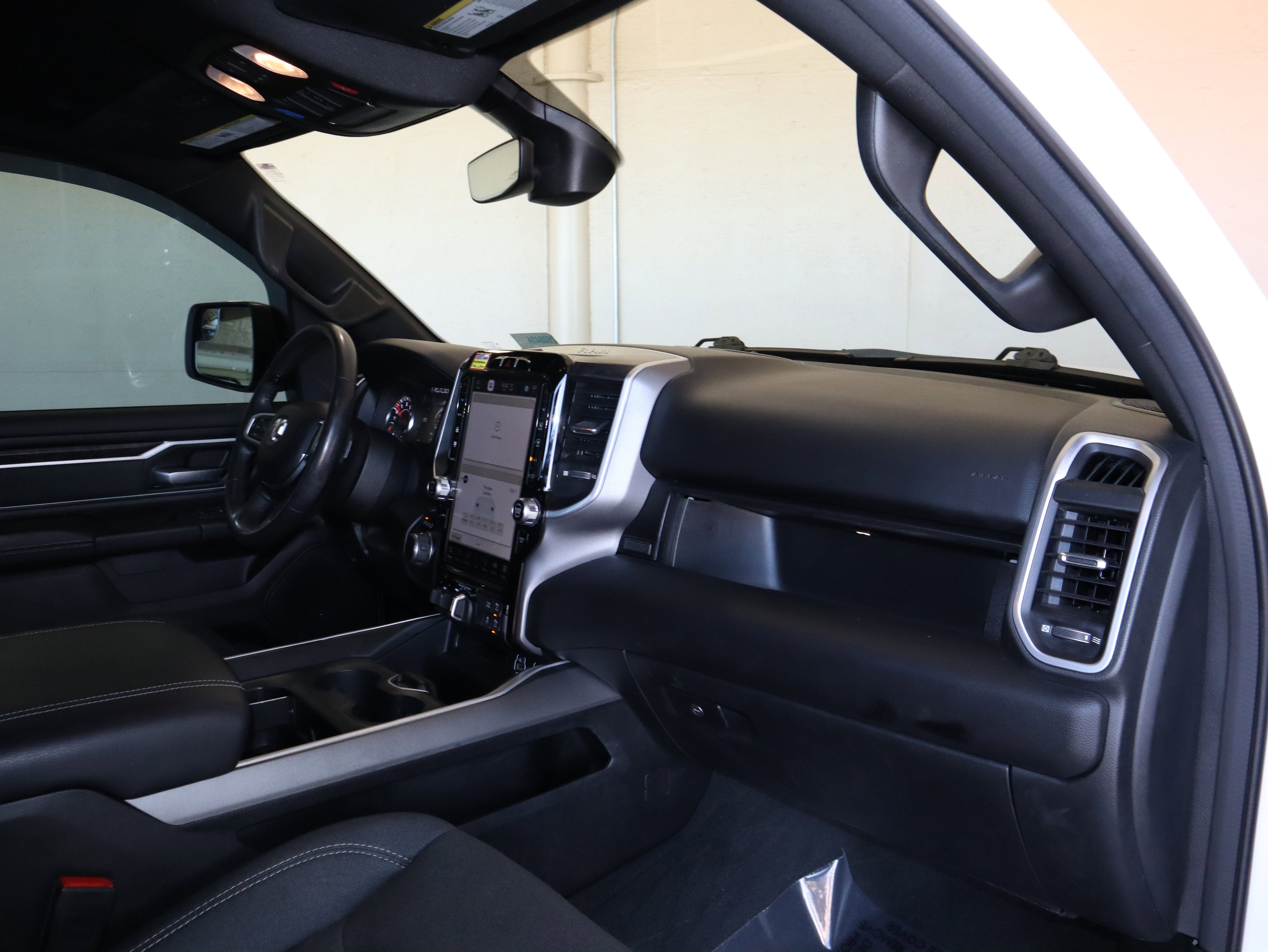 Used 2022 RAM 1500 Big Horn AWD/4WD image 39