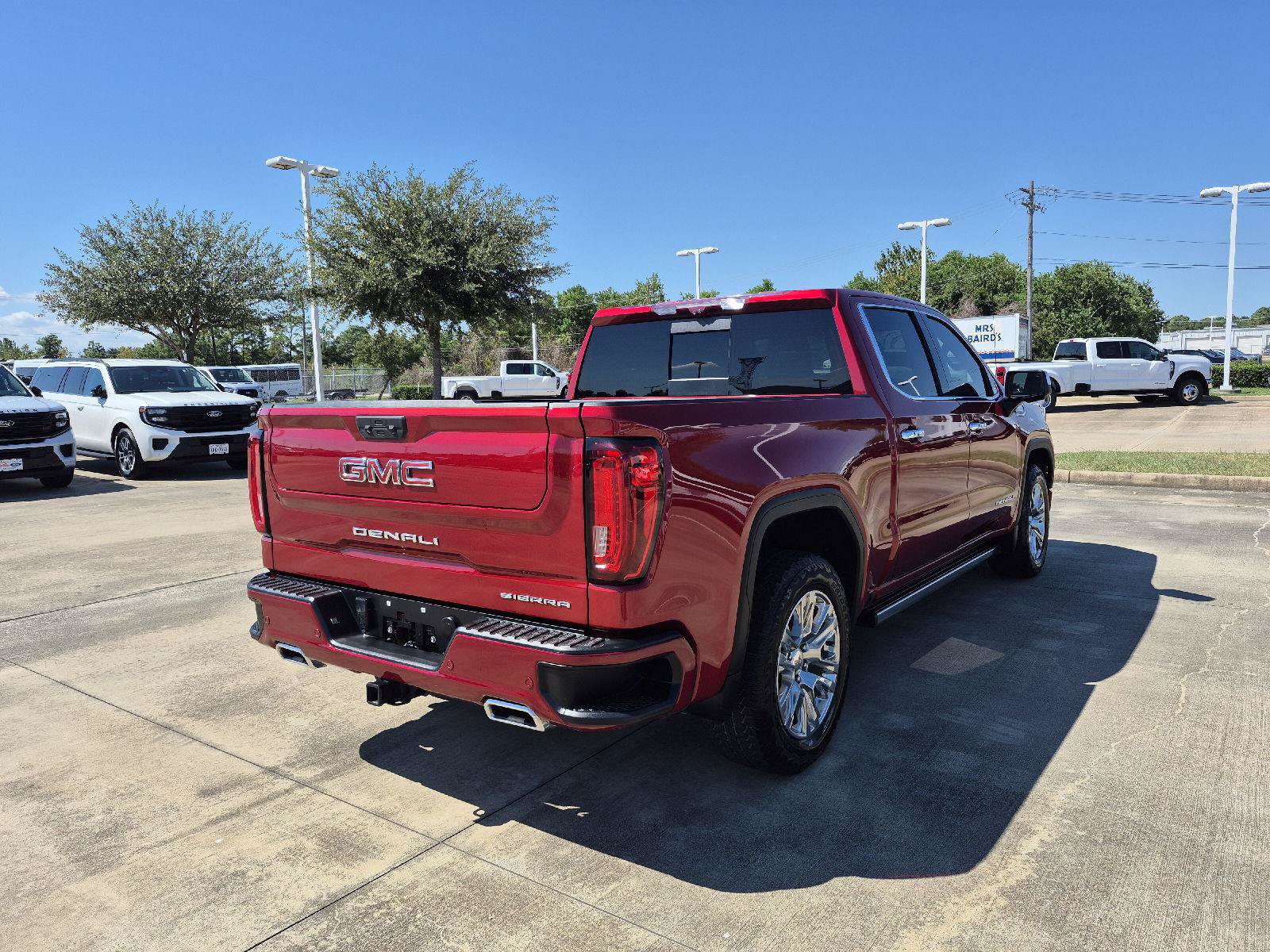 Used 2023 GMC Sierra 1500 Denali w/ Technology Package AWD/4WD image 12
