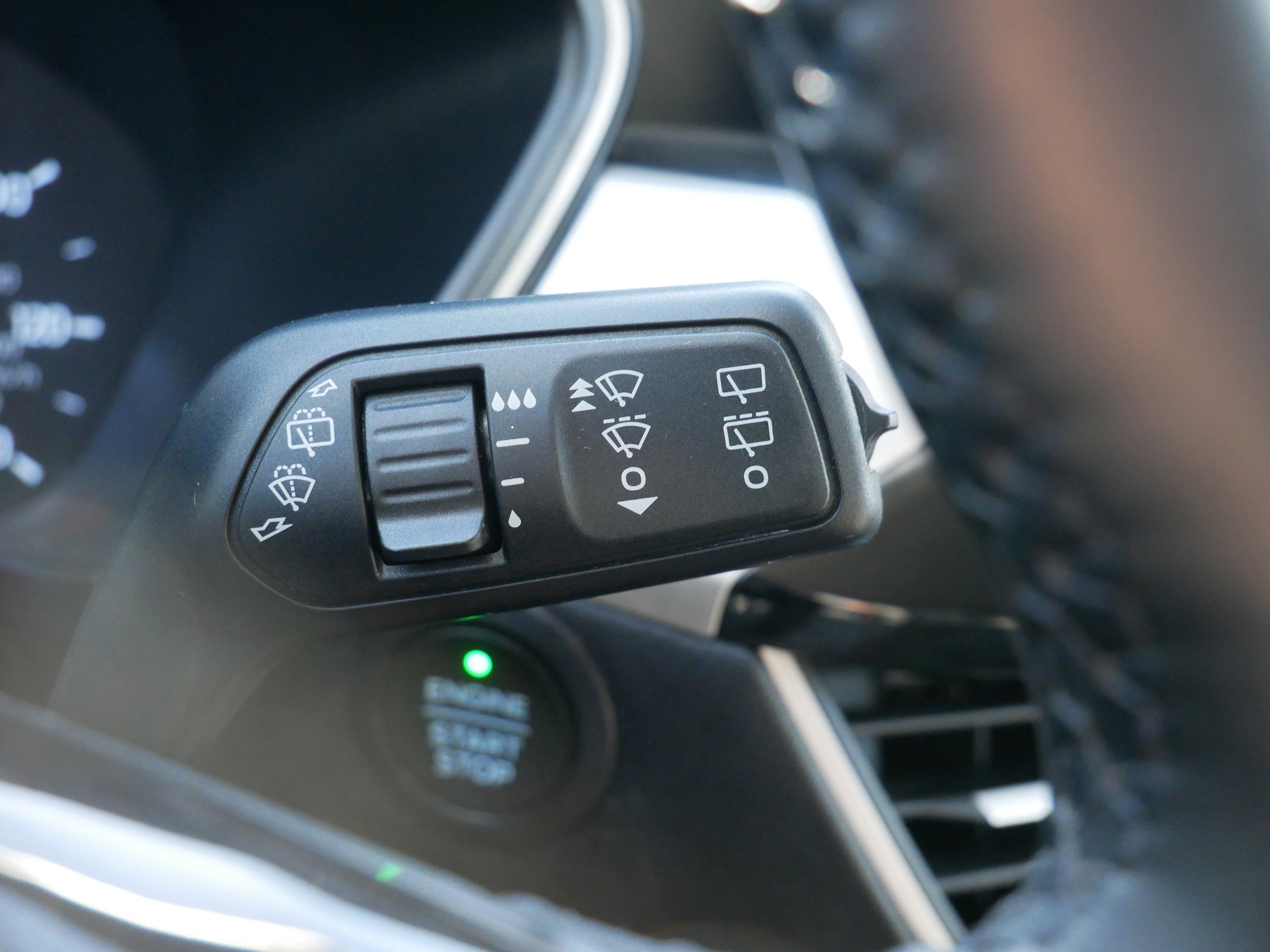 Certified 2022 Ford Escape SE w/ Convenience Package image 20