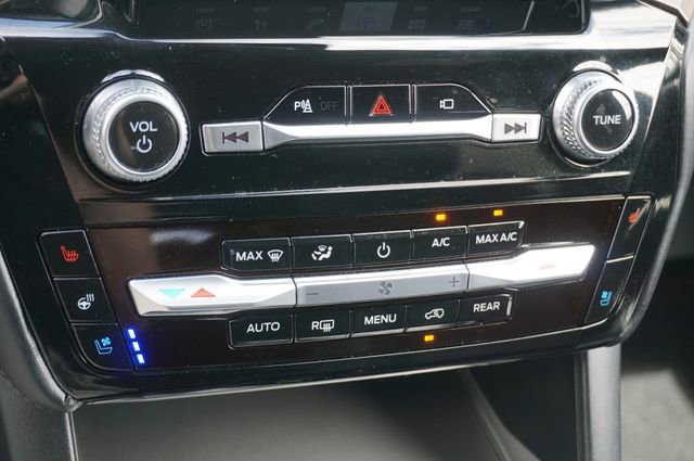 Certified 2023 Ford Explorer Platinum w/ Technology Package AWD/4WD image 37