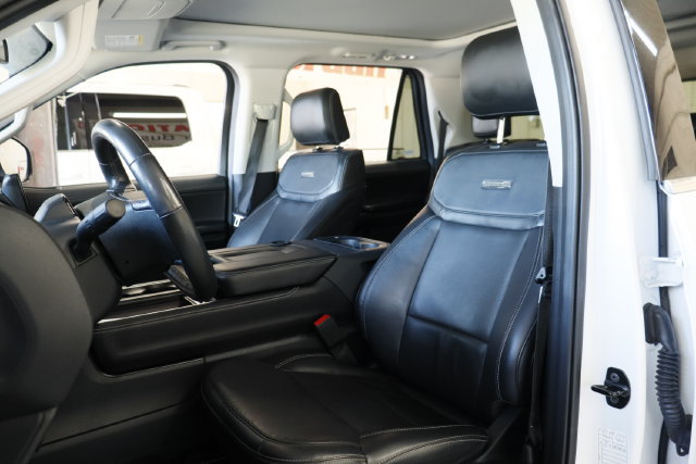 Certified 2025 Ford Expedition Max Platinum AWD/4WD image 12