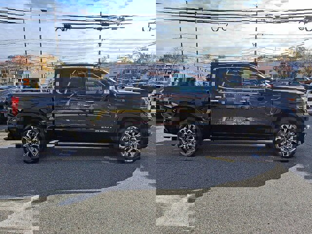 Used 2023 GMC Sierra 1500 Denali Ultimate image 11