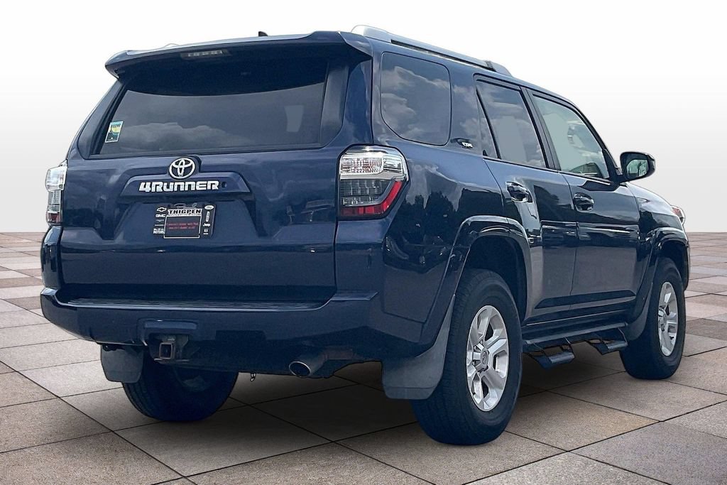 Used 2018 Toyota 4Runner SR5 w/ Wilderness Package AWD/4WD image 13