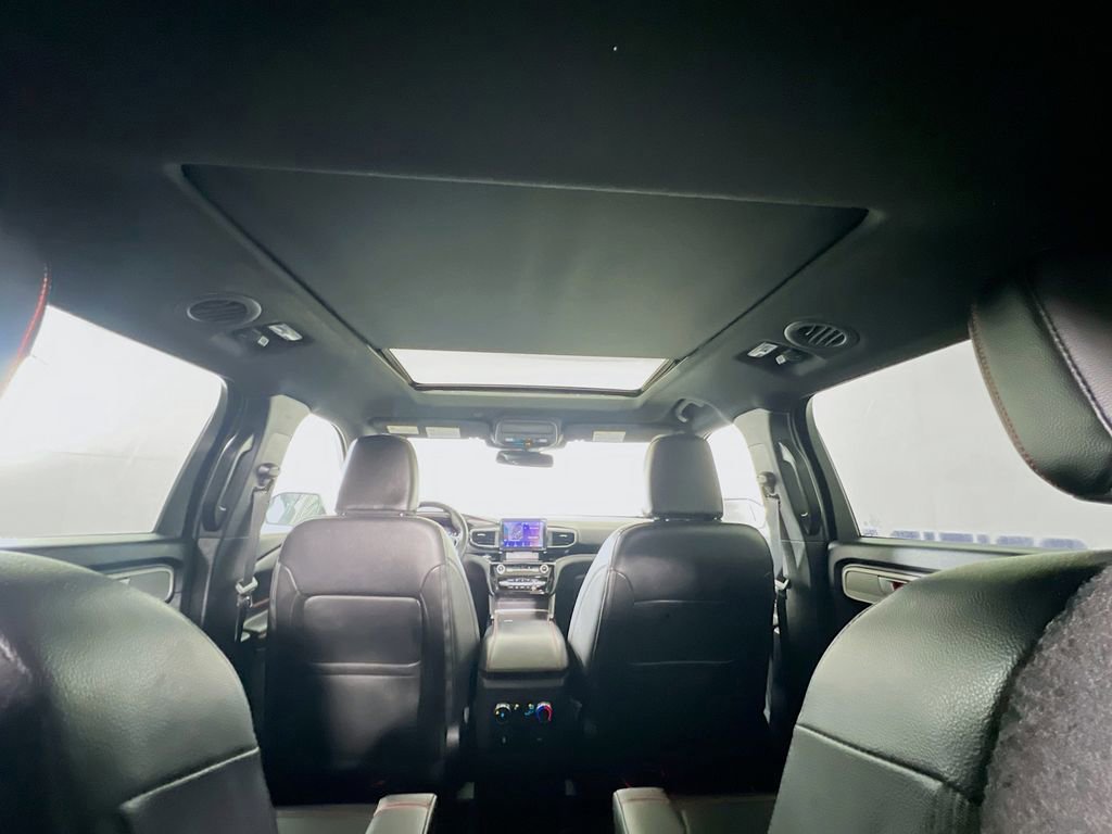 Certified 2022 Ford Explorer ST-Line w/ Class IV Trailer Tow Package image 42