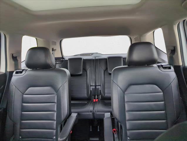 Used 2021 Volkswagen Atlas SEL Premium image 25