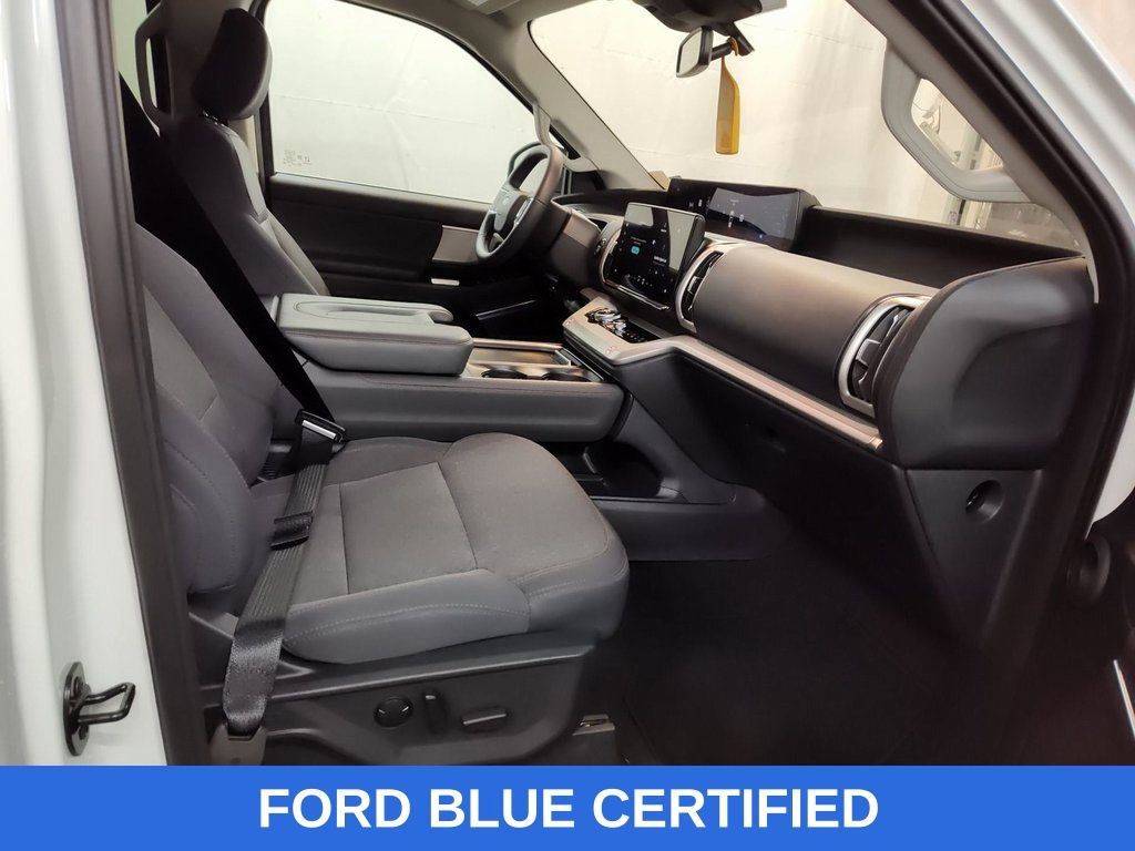 Certified 2025 Ford Expedition Max Active image 4