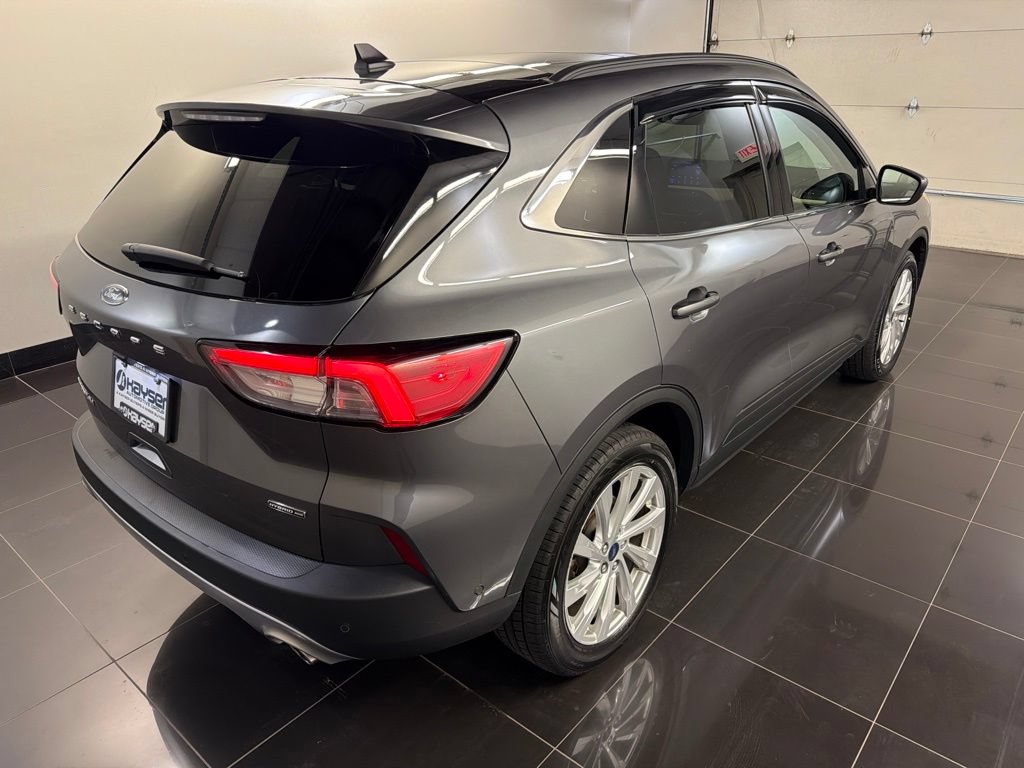 Certified 2022 Ford Escape Titanium w/ Titanium Elite Package AWD/4WD image 6