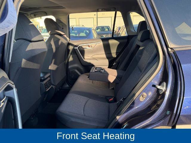 Used 2022 Toyota RAV4 XLE w/ Convenience Package AWD/4WD image 17