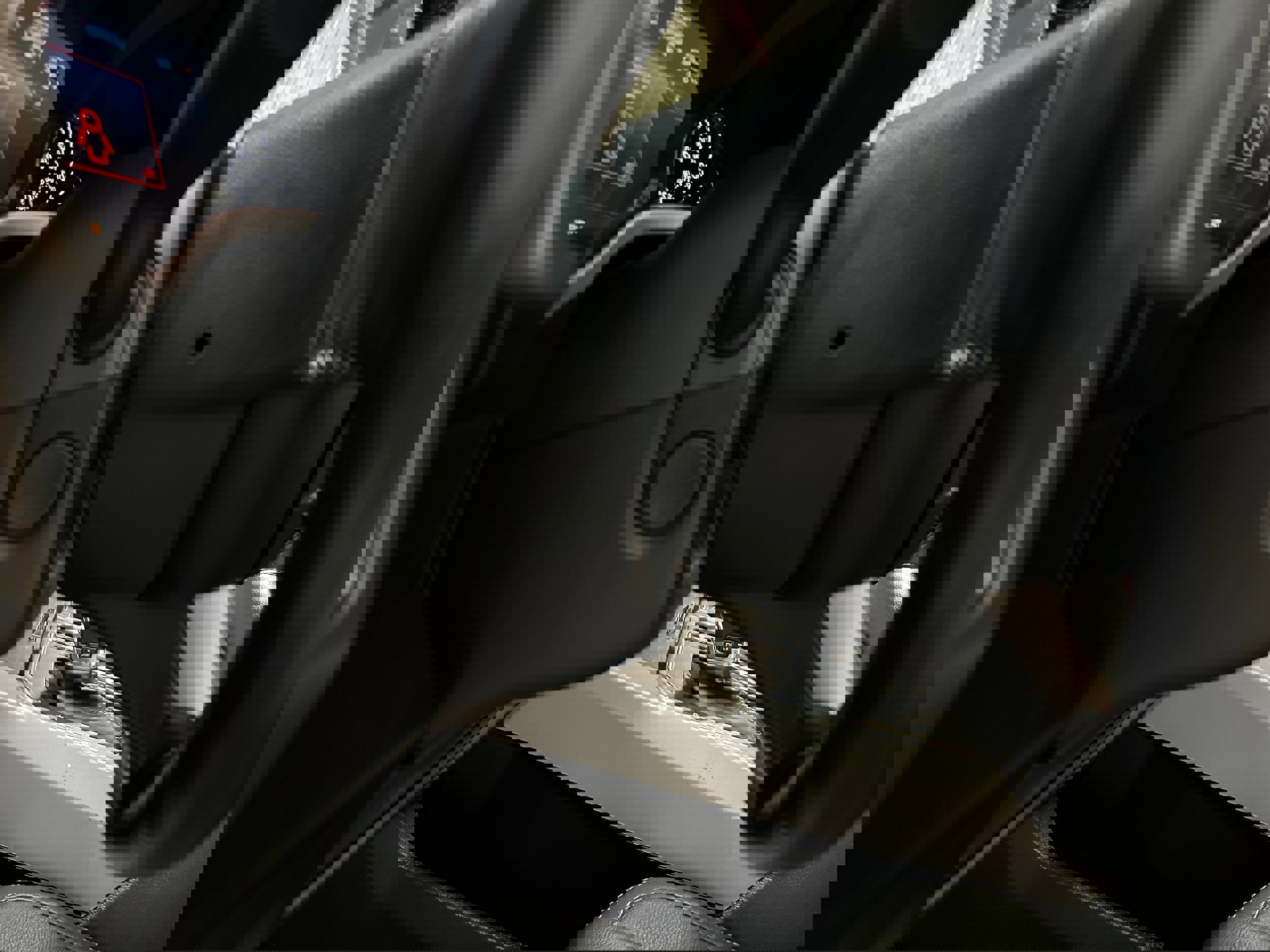 Certified 2020 Ford F150 Lariat w/ Equipment Group 502A Luxury image 18