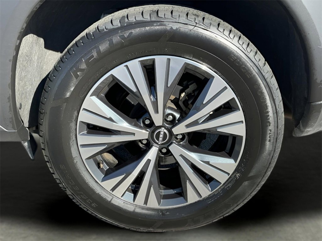 Used 2023 Nissan Rogue SV image 22