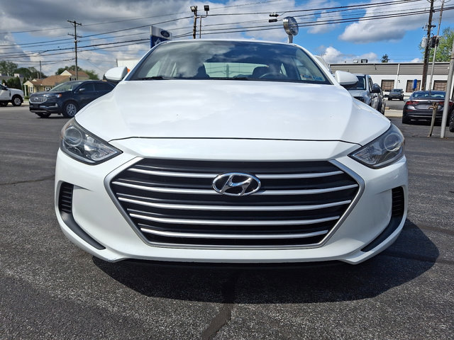 Used 2017 Hyundai Elantra SE FWD image 2
