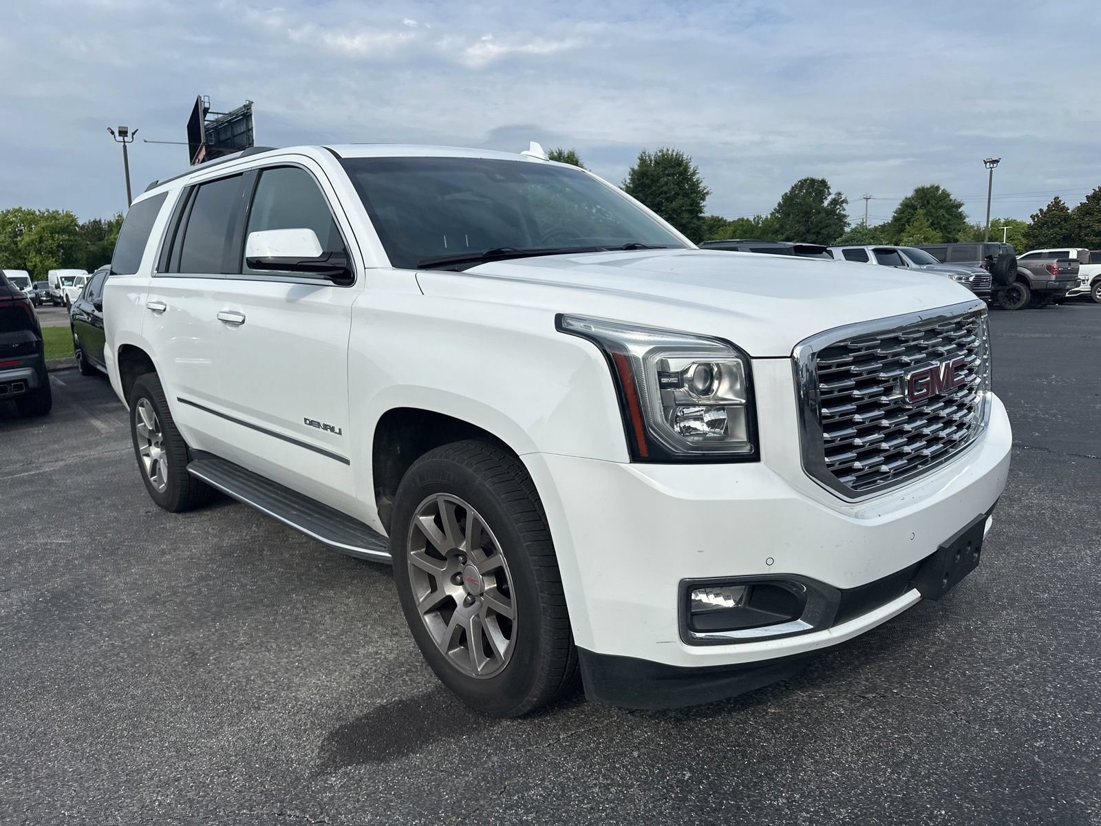 Used 2018 GMC Yukon Denali w/ Open Road Package AWD/4WD video 2