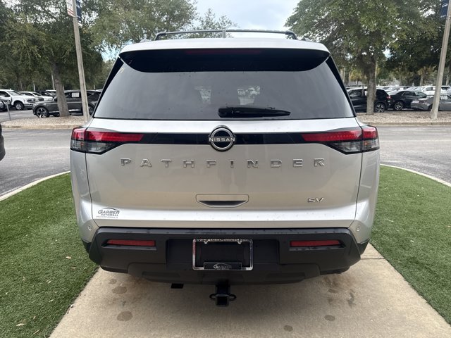 Used 2024 Nissan Pathfinder SV w/ Cargo Package FWD image 4