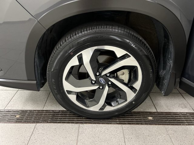 Used 2023 Subaru Forester Touring AWD/4WD image 10