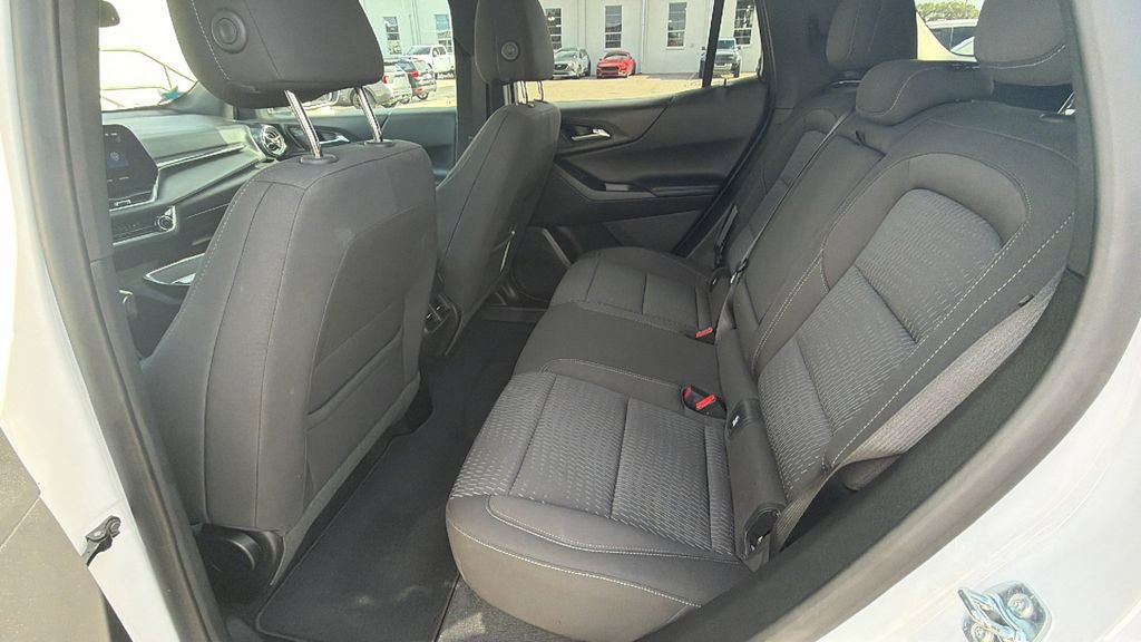 Used 2026 Chevrolet Equinox LT FWD image 23