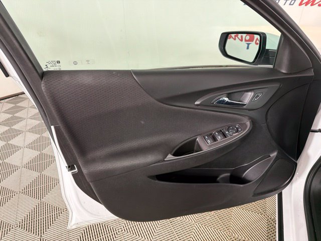 Used 2021 Chevrolet Malibu RS FWD image 24