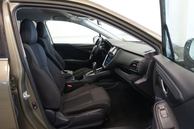 Used 2020 Subaru Outback Premium image 32