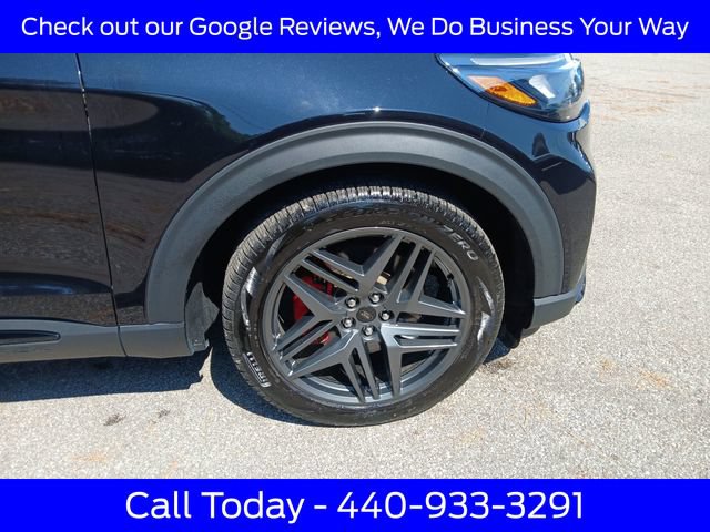 Certified 2025 Ford Explorer ST w/ Sun And Sound Package AWD/4WD image 12