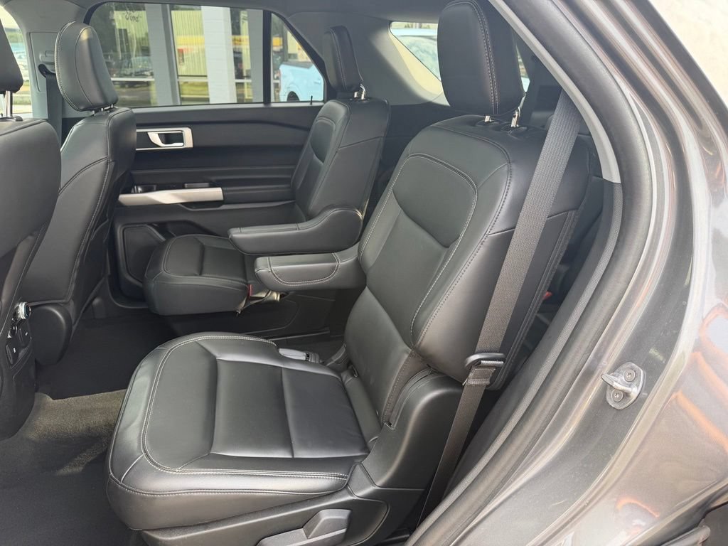 Certified 2023 Ford Explorer XLT w/ Equipment Group 202A AWD/4WD image 15