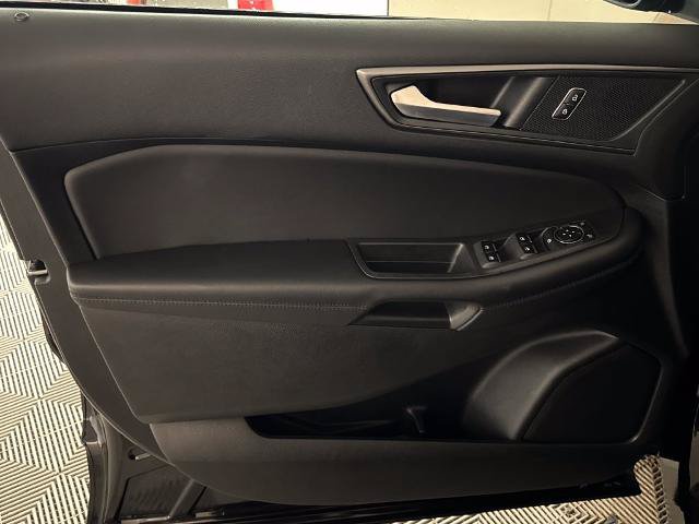 Certified 2024 Ford Edge SE w/ Black Appearance Package AWD/4WD image 10