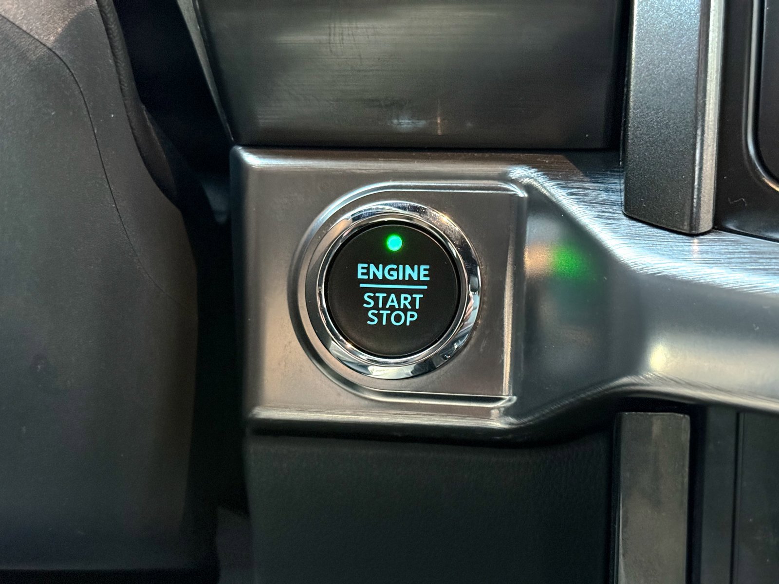 Certified 2023 Ford F150 Lariat w/ Equipment Group 502A High image 27