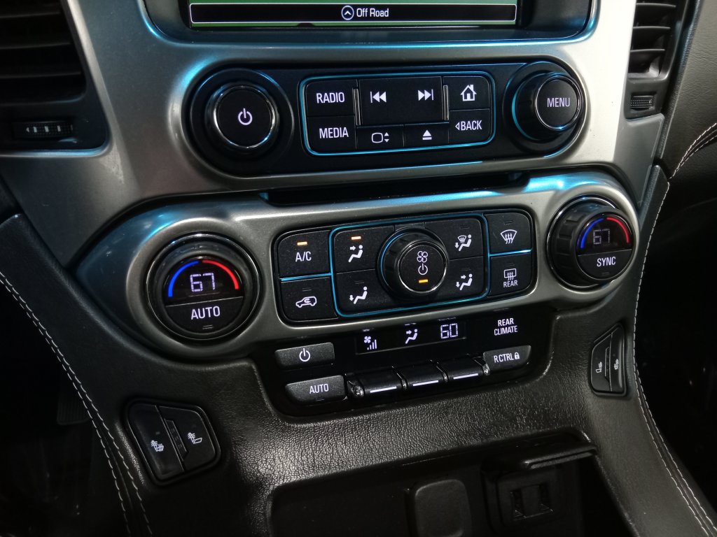 Used 2019 Chevrolet Tahoe LT w/ Luxury Package AWD/4WD image 24