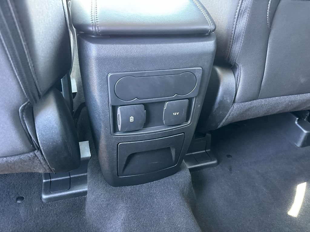 Certified 2023 Ford Explorer XLT RWD image 17