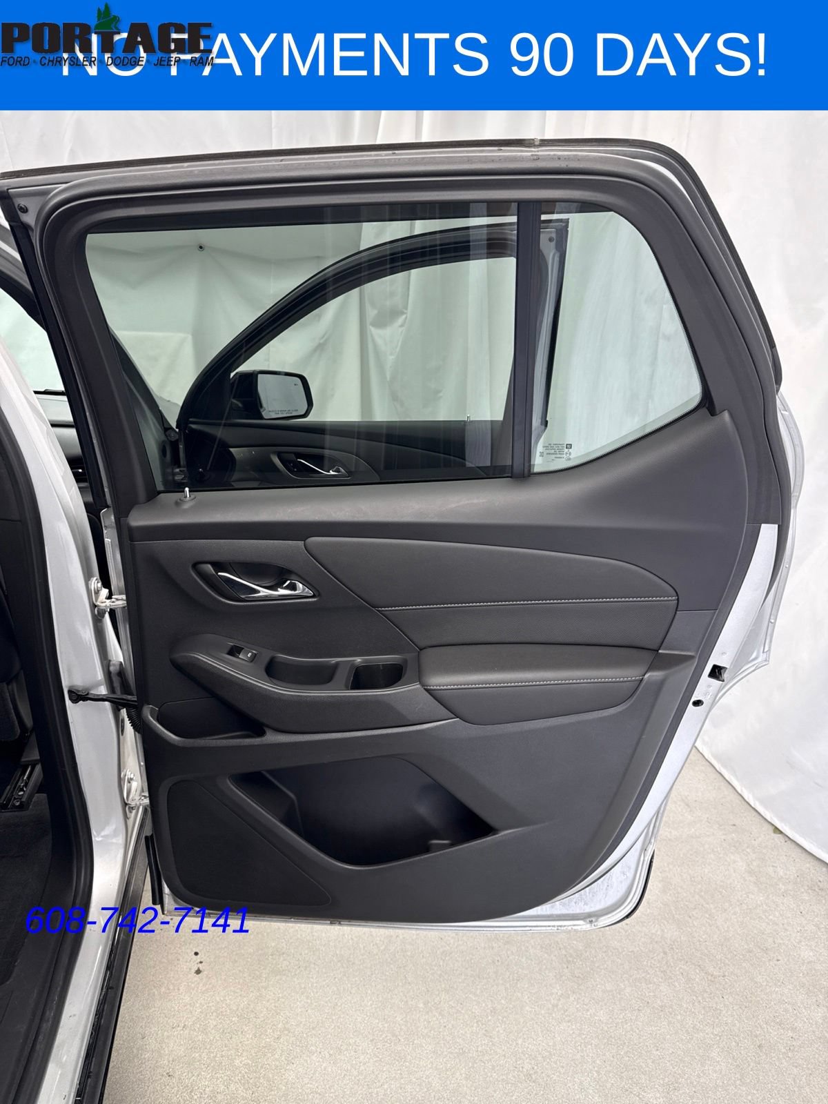 Used 2022 Chevrolet Traverse Premier w/ Redline Edition AWD/4WD image 35