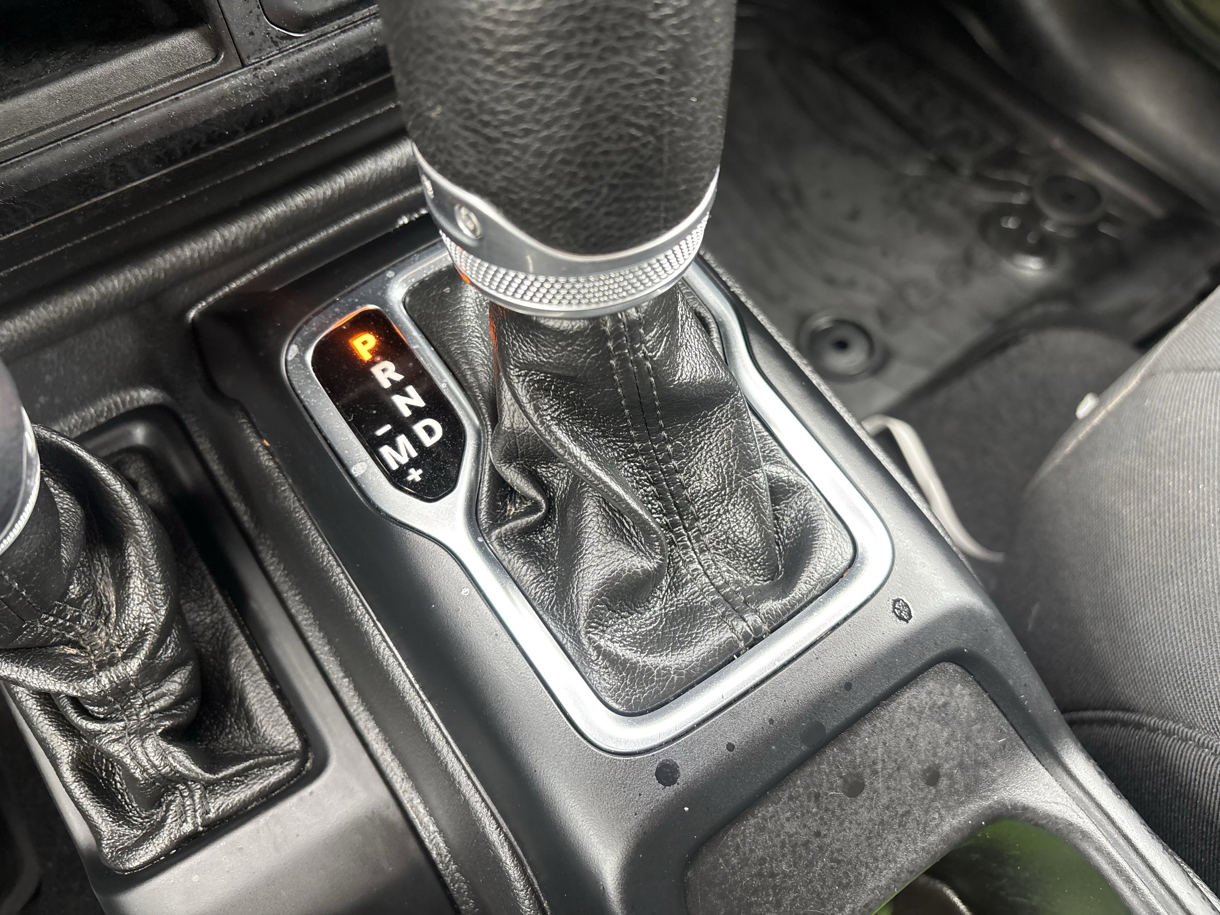 Used 2022 Jeep Gladiator Sport AWD/4WD image 31