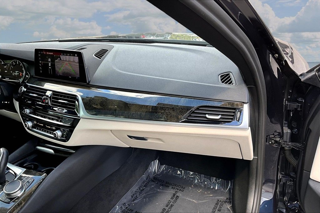 Used 2019 BMW 540i xDrive w/ Convenience Package AWD/4WD image 28