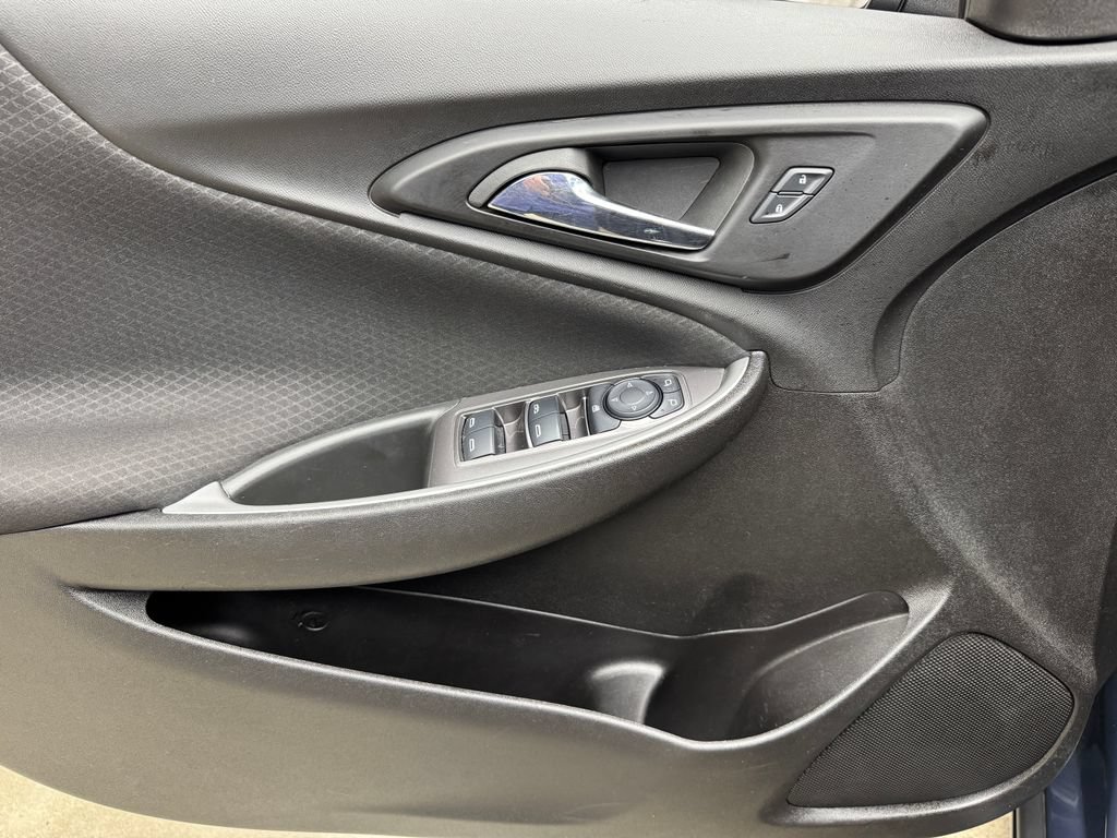 Used 2025 Chevrolet Malibu LT FWD image 10