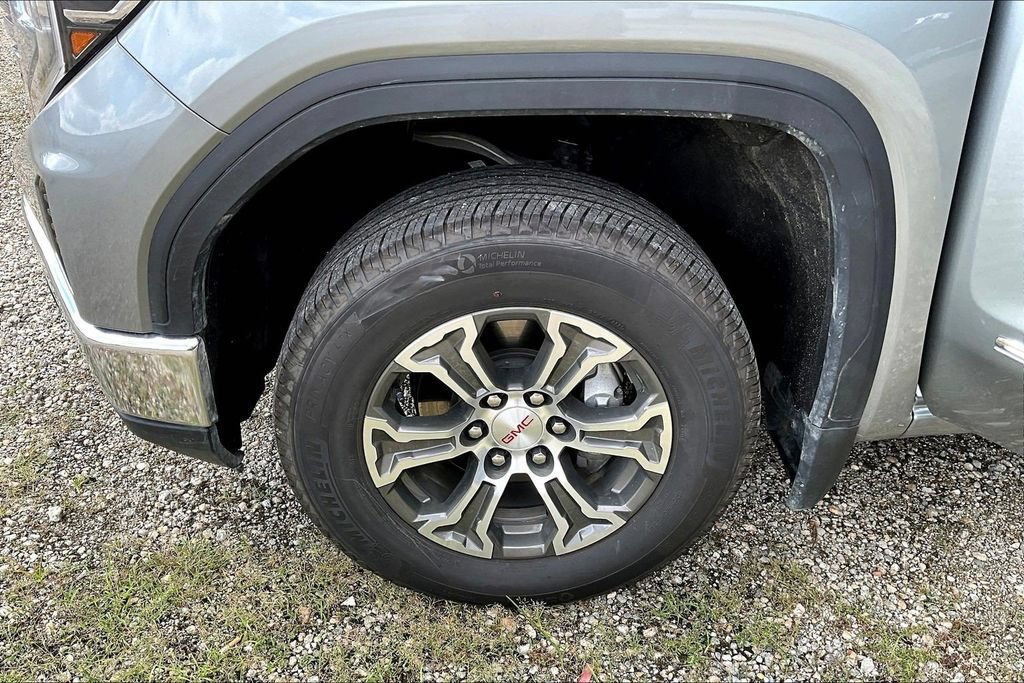 Used 2026 GMC Sierra 1500 SLT AWD/4WD image 9