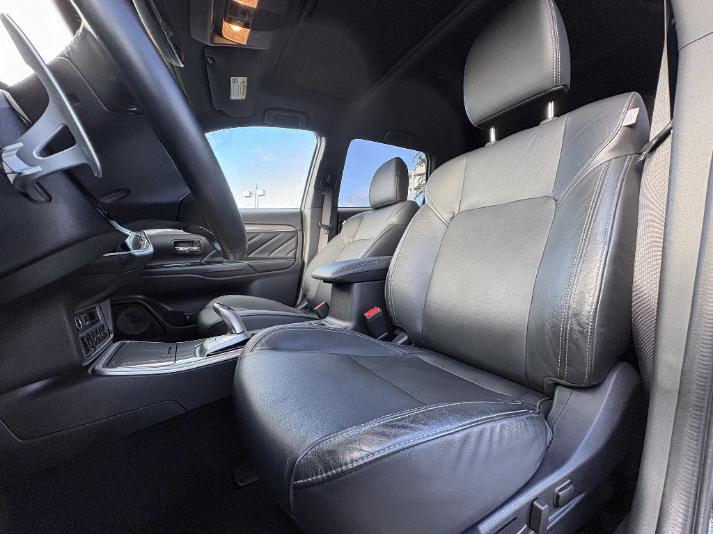 Used 2020 Mitsubishi Outlander GT image 17