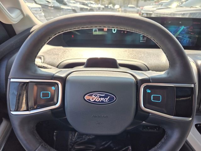 Certified 2025 Ford Expedition Active image 30