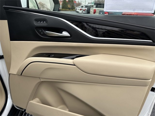 Used 2023 Cadillac Escalade ESV Premium Luxury w/ Performance Package image 39