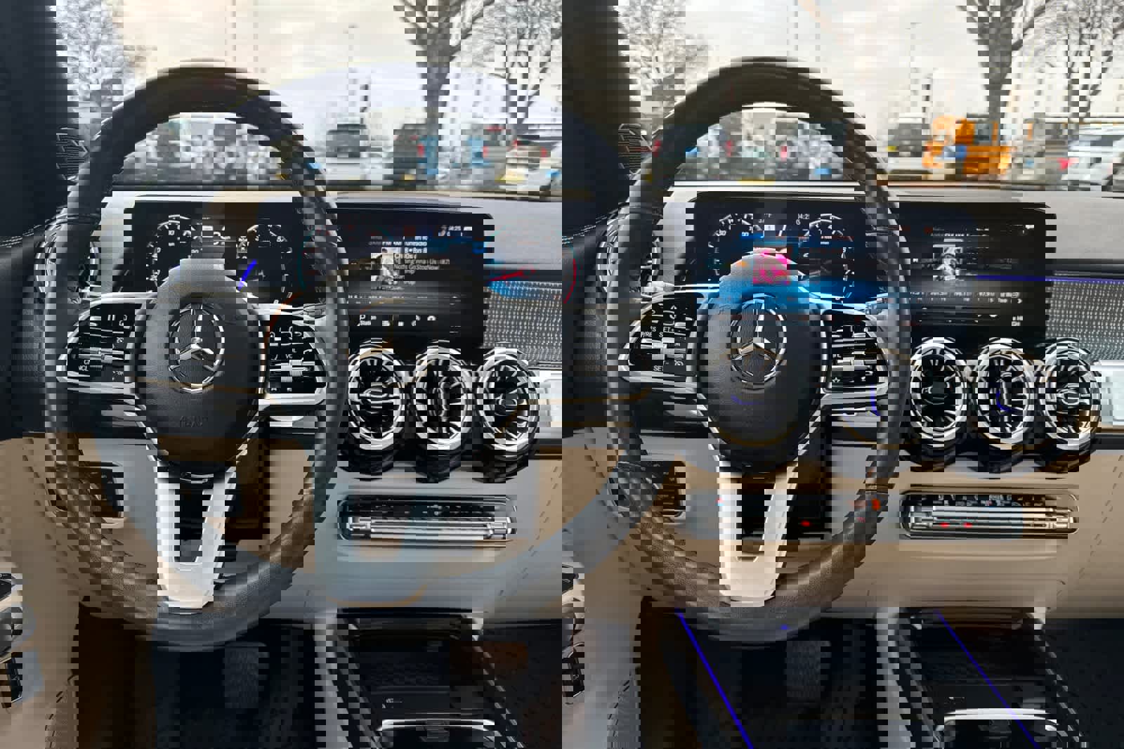 Used 2023 Mercedes-Benz GLB 250 GLB 250 image 14