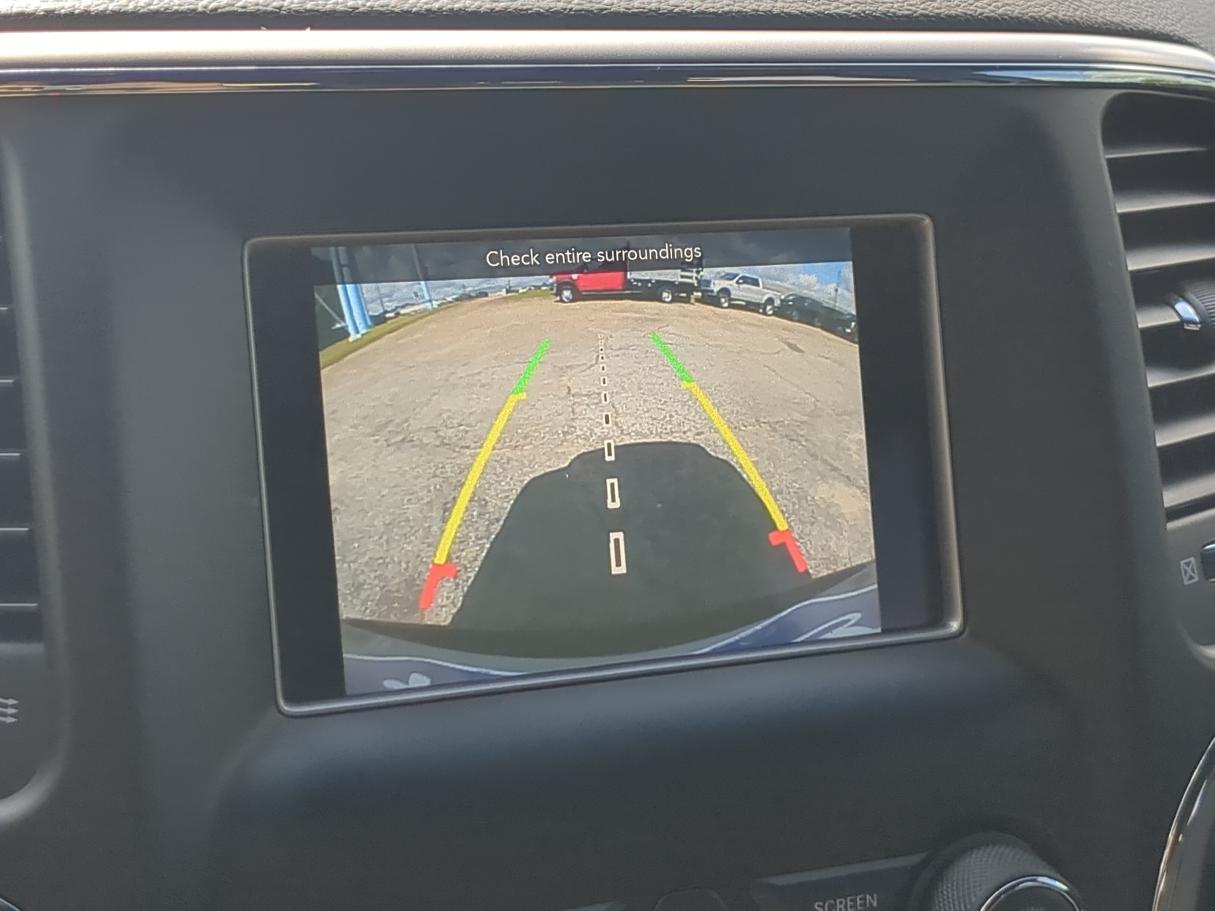 Used 2021 Jeep Grand Cherokee Laredo RWD image 18