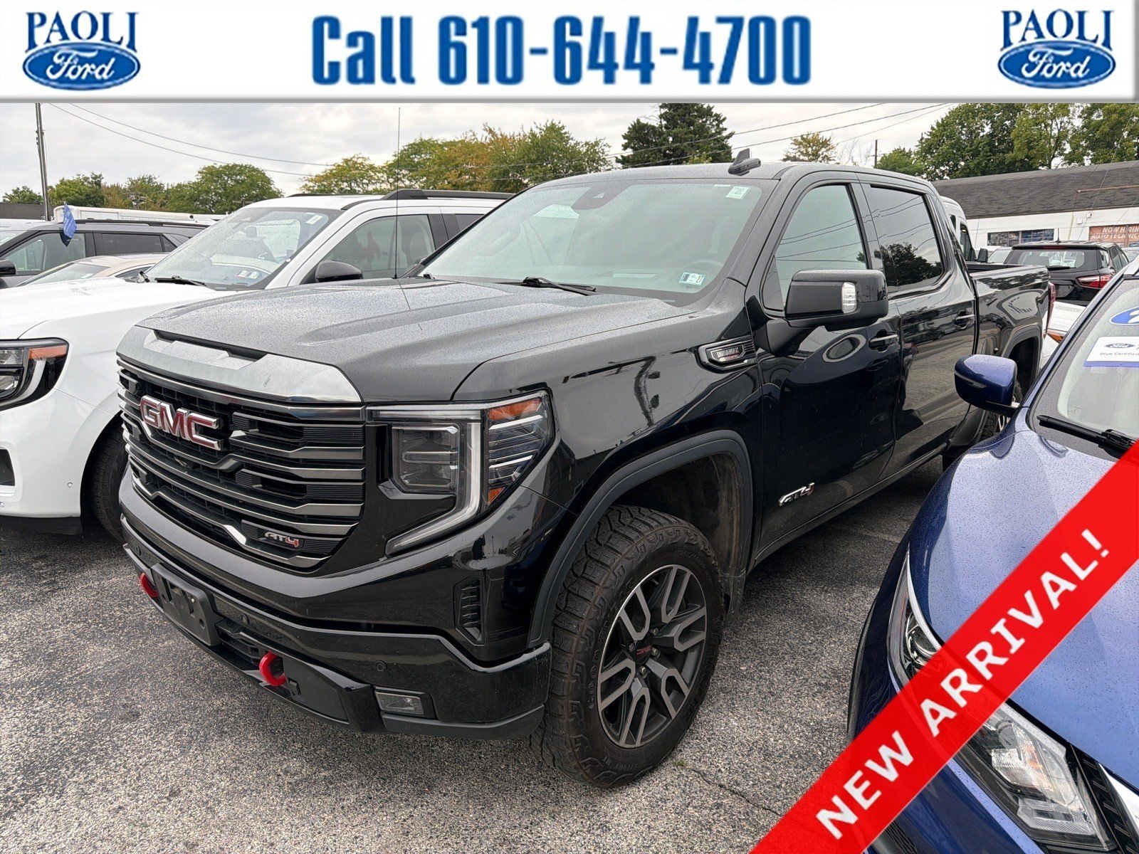 Used 2023 GMC Sierra 1500 AT4 w/ Technology Package AWD/4WD image 1